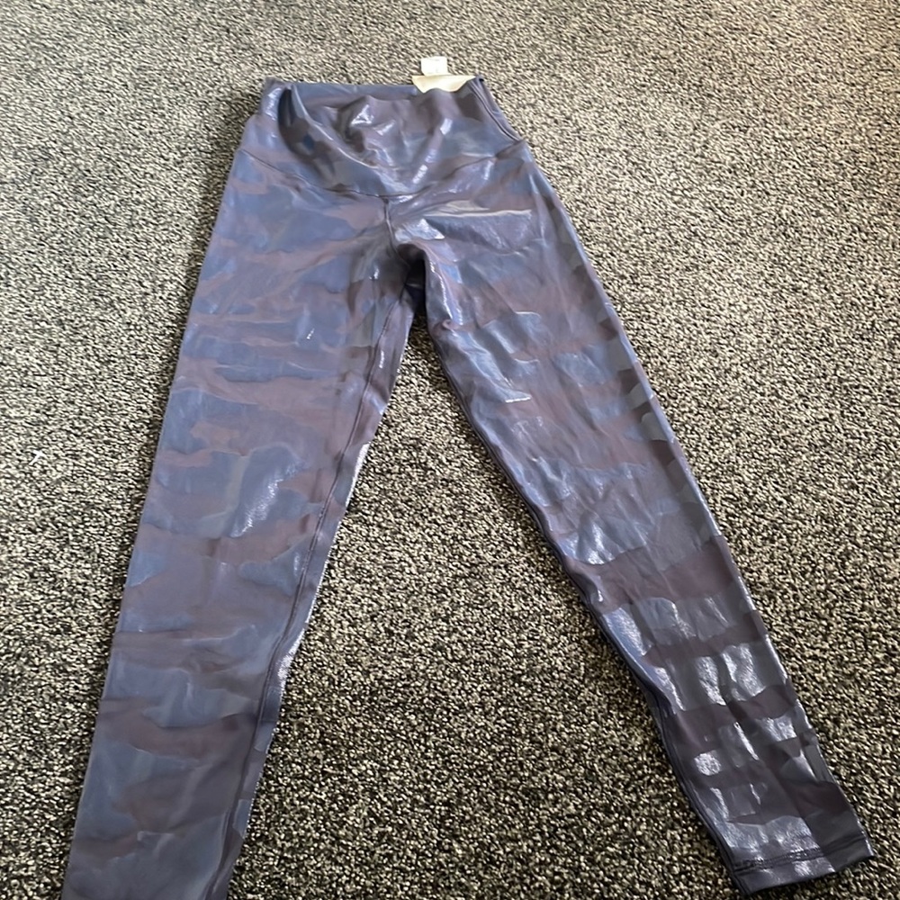 aerie shiny camo leggings